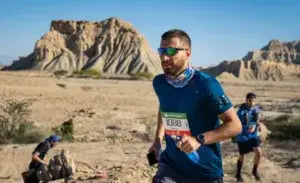 desert-ultra-marathon-runner-rocky-mountains