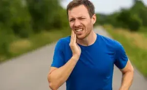 Runner experiencing tooth pain during a run - why do my teeth hurt when I run.