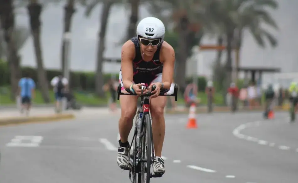 Full Ironman Cut Off Times Explained – Swim, Bike, Run & 17-Hour Limit