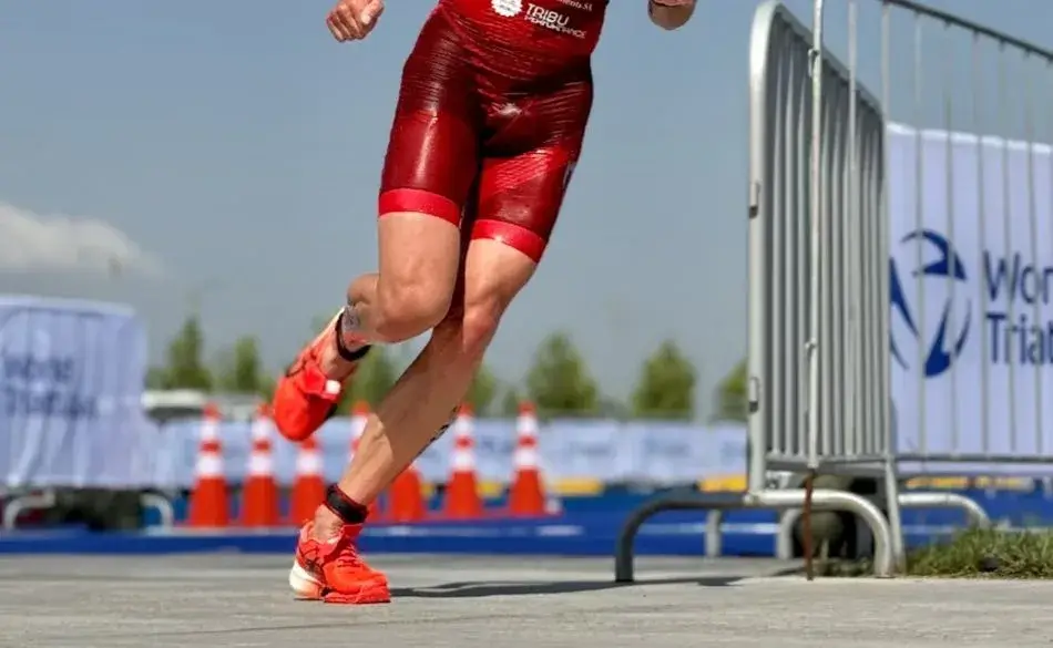 Triathlete running in competition — should I run without socks question illustrated