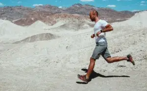 sore quads after running on trails in hot desert conditions
