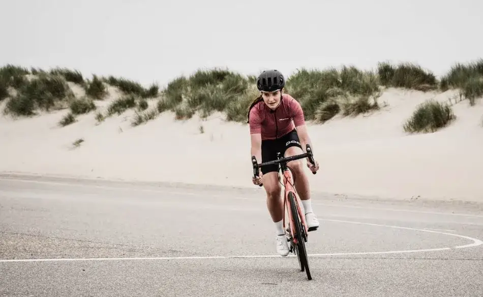 Cyclist training outdoors while applying the rate of perceived exertion scale to pacing